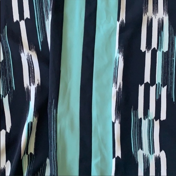 BCBG Maxazria Shift Dress Size Small - Picture 4 of 9